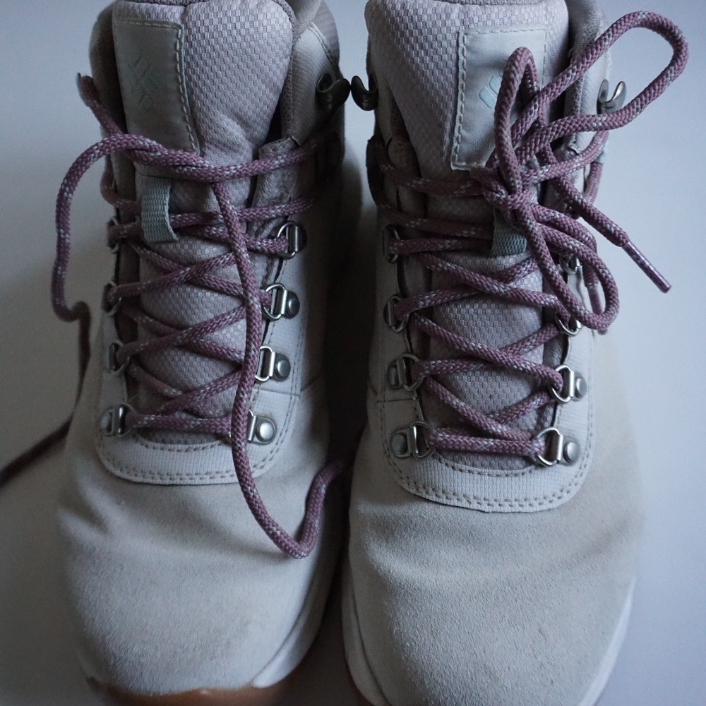 COLUMBIA | WOMEN'S NEWTON WANDER WATERPROOF HIKING BOOTS